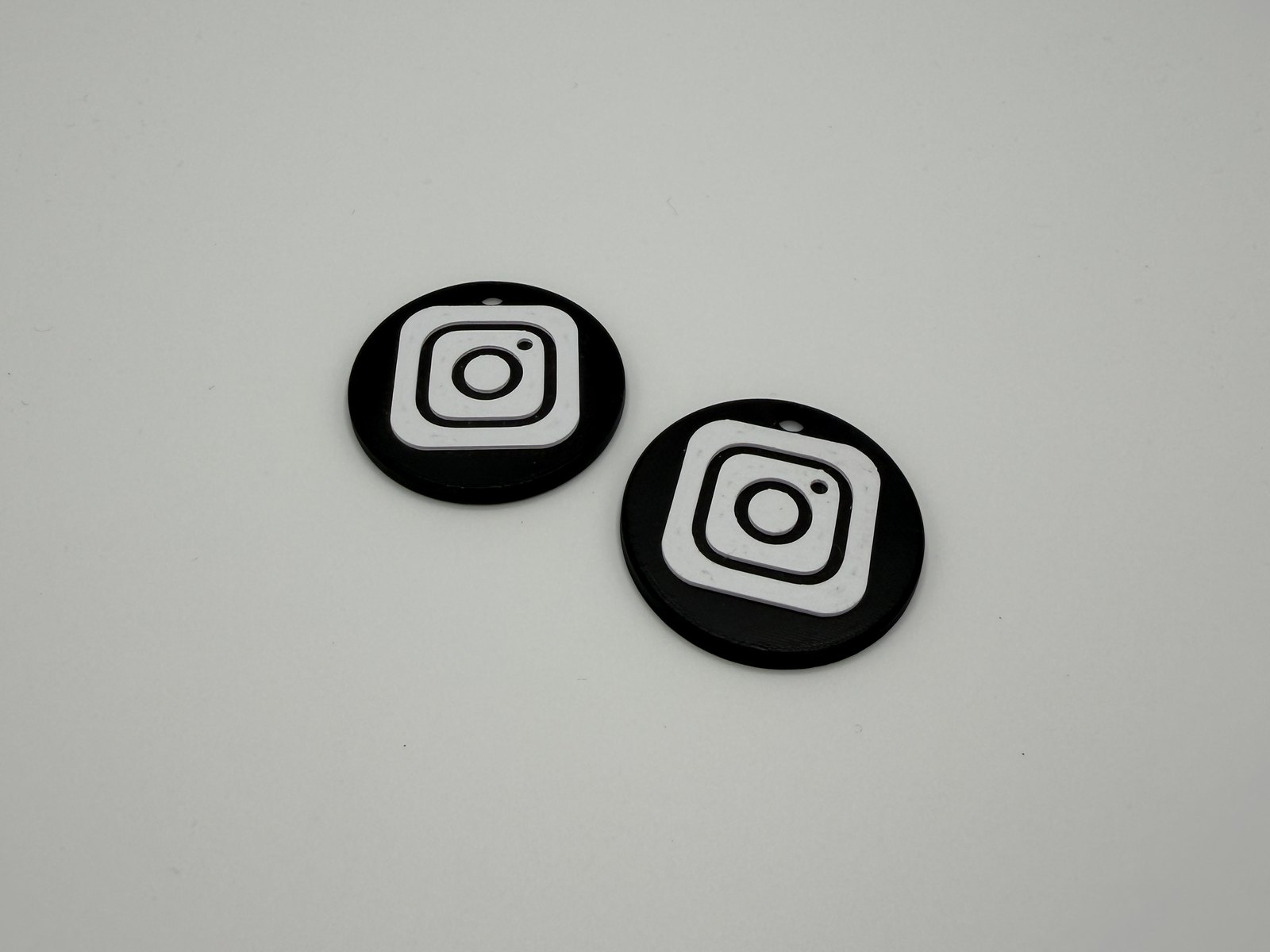 Porte-clés connectés — Instagram